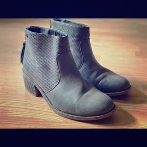 Vegan Leather Billabong Booties
